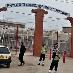 خیبر ٹیچنگ اسپتال میں نئی داخلہ پالیسی پریشانی کا باعث بن گئی